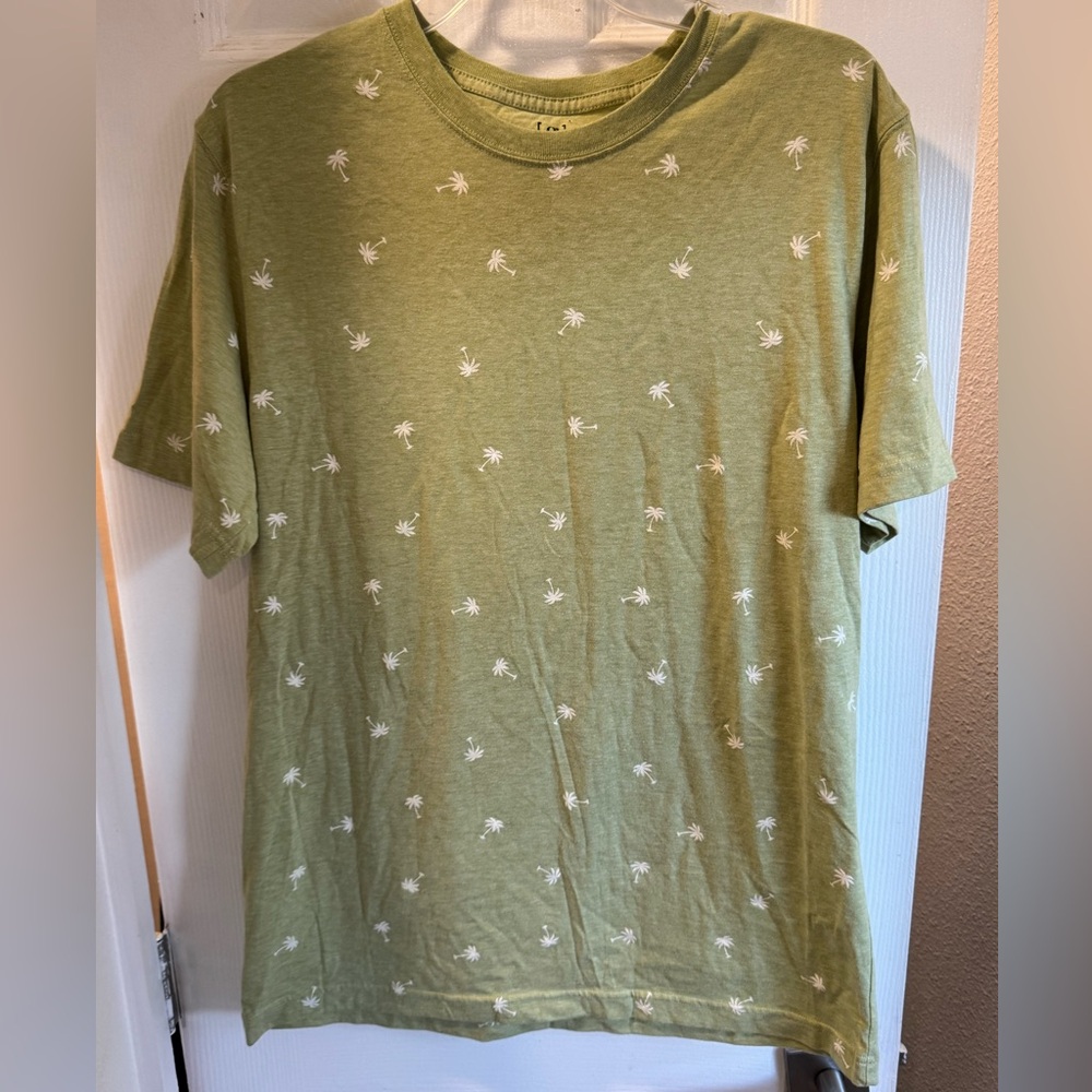 4/$15 Men’s George Olive Palm Print Men's Tee
